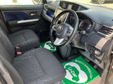 高いホールド性で運転姿勢が安定します。長距離ドライブでも疲れにくいのが魅力です。快適なドライビングライフをお送りください♪