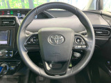 【純正革巻きステアリング】上質な革を使用することで、手にしっかり馴染みとても運転しやすいハンドルです♪