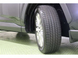 タイヤサイズ 235/55R19。
