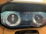 電動サイドステップ装備、ワンオーナー・禁煙車、R5年6月登録です。