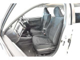 運転席シート廻りは使用感も少なく、良好な状態となっています。前オーナー様が丁寧に使っていたことがよくわかりますね。