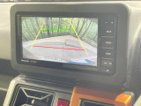 【バックカメラ】駐車時に後方がリアルタイム映像で確認できます。大型商業施設や立体駐車場での駐車時や、夜間のバック時に大活躍!運転スキルに関わらず、今や必須となった装備のひとつです!