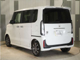 色々なお店で販売しているHonda車ですが、アフターサービスも全てお任せ頂けるのは「HondaCars正規販売店」だけ!ご納車後もお住まいの地域の販売店にて アフターサービスをお任せいただけます。