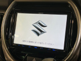 【純正ナビ】人気の純正ナビを装備しております。ナビの使いやすさはもちろん、オーディオ機能も充実!キャンプや旅行はもちろん、通勤や買い物など普段のドライブも楽しくなるはず♪
