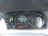シンプルで見やすいメーター廻り♪運転に集中できます♪