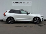 ◆サイド/流麗なプロポーションはVOLVO車の真骨頂。「美しいものと共にありたい」というオーナーの願いを満たします