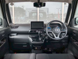 視界も広く運転もしやすいですよ。