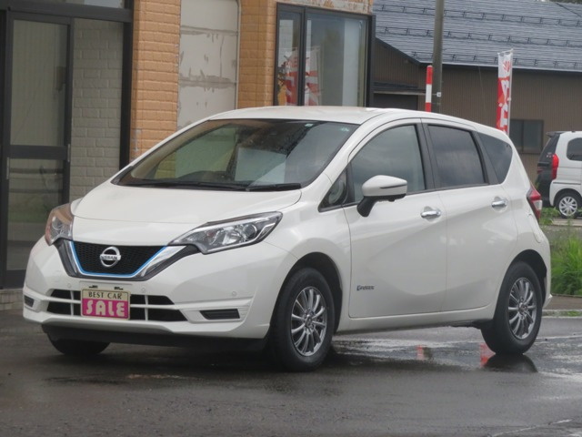 ノート  1.2 e-POWER B FOUR 4WD