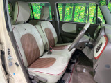 運転席シート廻りは使用感も少なく、良好な状態となっています。丁寧に使われていたことがよくわかりますね。