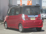 当店は保険業務代理店です。保険資格保有スタッフが自動車保険など相談受付しています。  当店の車両プライスは全車整備費用込みとなっており、諸費用をf含む支払総額提示を推奨しております。