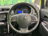 インテリアに合わせたデザインのステアリングは、運転される方のことも考え、運転しやすい形状、大きさです。是非一度、実際に触ってお確かめください。