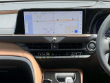 ■純正SDナビ/フルセグTV/パノラミックビューモニター/USB/Bluetooth/左右独立温度コントロールフロントオートエアコン/置くだけ充電/充電用USBーC!
