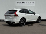 ◆バック/万が一を考え、安全性を重視する方に選ばれているVOLVO車。ドアを開閉するとその重み・厚みに驚くはず