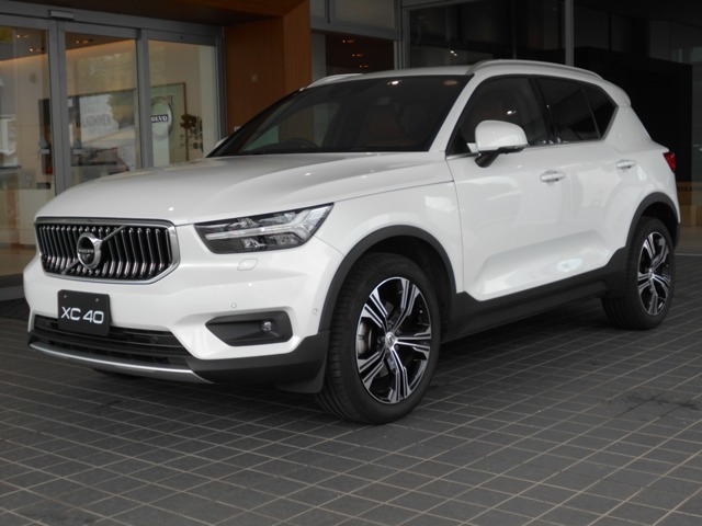 XC40 T4 AWD インスクリプション 4WD 