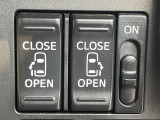 【両側パワースライドドア】スマートキーや運転席のスイッチで後席両側スライドドアの開閉が可能♪電動だから力を入れてドアを開ける必要が無く、小さなお子様でも簡単に開け閉めでき快適です♪
