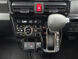 【 オートエアコン 】車内温度を感知して自動で温度調整をしてくれるのでいつでも快適な車内空間を創り上げます!//