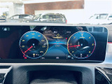 CLAクラス CLA200d AMGライン 本革シート サンルーフ