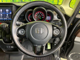 【純正革巻きステアリング】上質な革を使用することで、手にしっかり馴染みとても運転しやすいハンドルです♪
