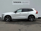 ◆サイド/流麗なプロポーションはVOLVO車の真骨頂。「美しいものと共にありたい」というオーナーの願いを満たします