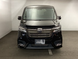 一目見てホンダ車だとわかるカッコいいフロントマスクです!