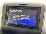 【純正ナビ】人気の純正ナビを装備しております。ナビの使いやすさはもちろん、オーディオ機能も充実!キャンプや旅行はもちろん、通勤や買い物など普段のドライブも楽しくなるはず♪