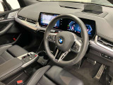 ☆センターパネルを運転席側に僅かに傾けたBMW独特のインパネ☆【駆け抜ける歓び】はここからもスタートしております☆