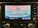 バックでの車庫入れも安心です! リアカメラが付いているバックモニター付のナビを装備しております。操作線もついており距離感も画面から確認できます。