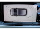 障害物センサー<パークディスタンスコントロール(フロント/リヤ、前進/後退時衝突軽減ブレーキ機能付)、オプティカルパーキングシステム>搭載。