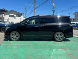 両側パワースライドドア付きで便利!小さなお子様も乗り降り楽々です♪スイッチは運転席にもありますよ!