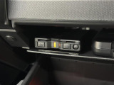 【ETC】装着されています。有料道路の乗り降り時に停車することなくスマートに乗り入れが可能になったり、割引を受けることができる嬉しい装備です。