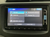 ナビゲーションはフルセグTV対応のGathers純正メモリーナビを搭載しています。Bluetoothオーディオ機能がありますので、スマートフォンなどの音楽も再生できます。