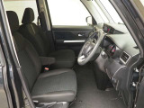 見通しのよいすっきりとした視界で、誰でも運転しやすいです。運転のしやすさは疲れにくさにも繋がりますよ♪