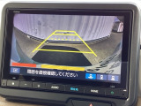 バックカメラも装備しております。車庫入れの苦手なお客様も安心!重宝してくれます!