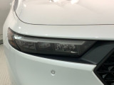LEDヘッドライトは、点灯の瞬間から最大光量を発揮し、突然暗くなるトンネルなどでの安定感を高めます。