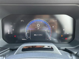 【スピードメーター】メーターがシンプルで見やすく運転しやすいですね。