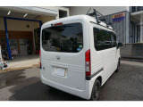 エンジンオイルは汚れ具合に関わらず、全てのお車交換しております。当店のこだわりの1つです。