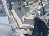 運転席シート廻りは使用感も少なく、良好な状態となっています。前オーナー様が丁寧に使っていたことがよくわかりますね。