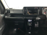 お車により傷がある場合もございます。ご来店いただき現車確認していただくことをおすすめします。