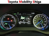昼間でも夜間でもくっきり見やすい高質感メーター!