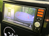 【アラウンドビューモニター】専用のカメラにより、上から見下ろしたような視点で360度クルマの周囲を確認することができます☆死角部分も確認しやすく、狭い場所での切り返しや駐車もスムーズに行えます。