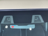 【スズキ セーフティサポート】走行中に前方の車両等を認識し、衝突しそうな時は警報とブレーキで衝突回避と被害軽減をアシスト。より安全にドライブをお楽しみいただけます。