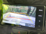 【バックカメラ】駐車時に後方がリアルタイム映像で確認できます。大型商業施設や立体駐車場での駐車時や、夜間のバック時に大活躍!運転スキルに関わらず、今や必須となった装備のひとつです!