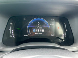 【スピードメーター】メーターがシンプルで見やすく運転しやすいですね!