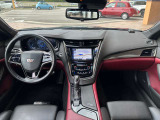 CTS プレミアム 4WD 