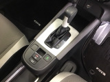 発進時から滑らかに加速する無段階変速のCVTはストップ&ゴーの多い街の中も快適です