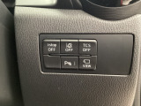 安全装置のスイッチは運転席パネル右下に集約されています。任意で切り替え可能なため状況に合わせてお使いください。