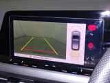 カラーバックモニター搭載しています。リアの映像がカラーで映し出されますので日々の駐車も安心安全です。