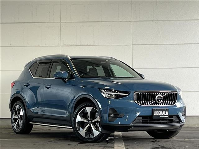 XC40アルティメット B4 AWD ダークエディション 4WD4WD 本革シート