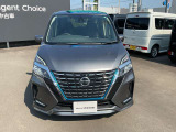 セレナ 1.2 e-POWER ハイウェイスター V セカンドスライドアップシート 