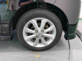 納車前にはプロのメカニックが点検、整備を行いますので安心してお乗り頂けます!!